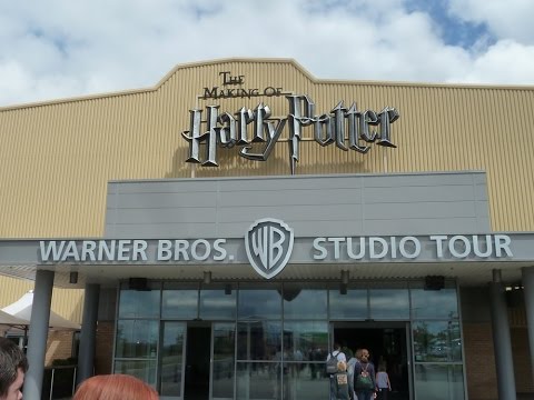 The Harry Potter Studio Tour - Warner Bros. Studio Tour London - FULL EXPERIENCE