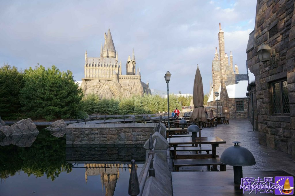 Hidden Three Broomsticks terrace (USJ 'Harry Potter Area').
