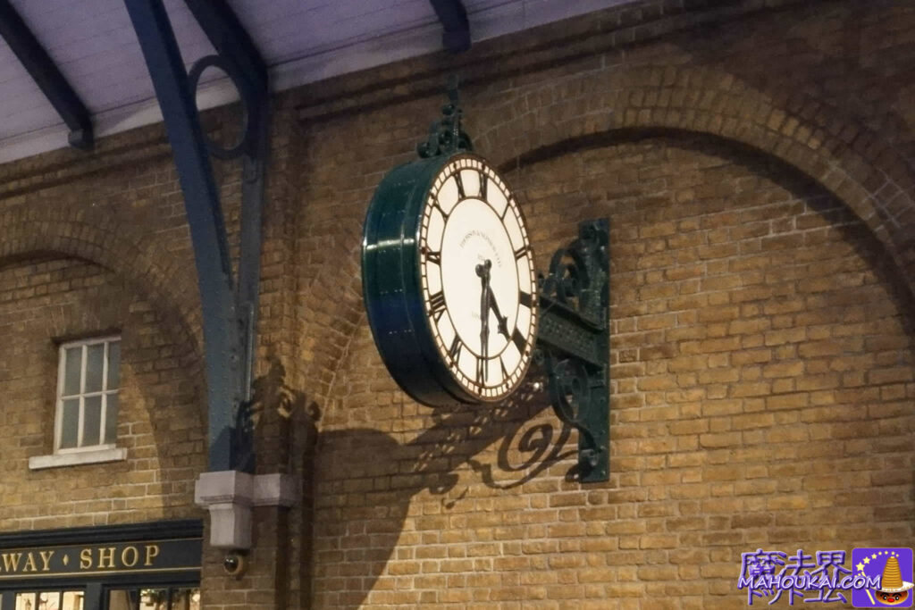映画の撮影に登場したキングスクロス駅の大きな時計 ハリー・ポッター スタジオ ツアー ロンドン