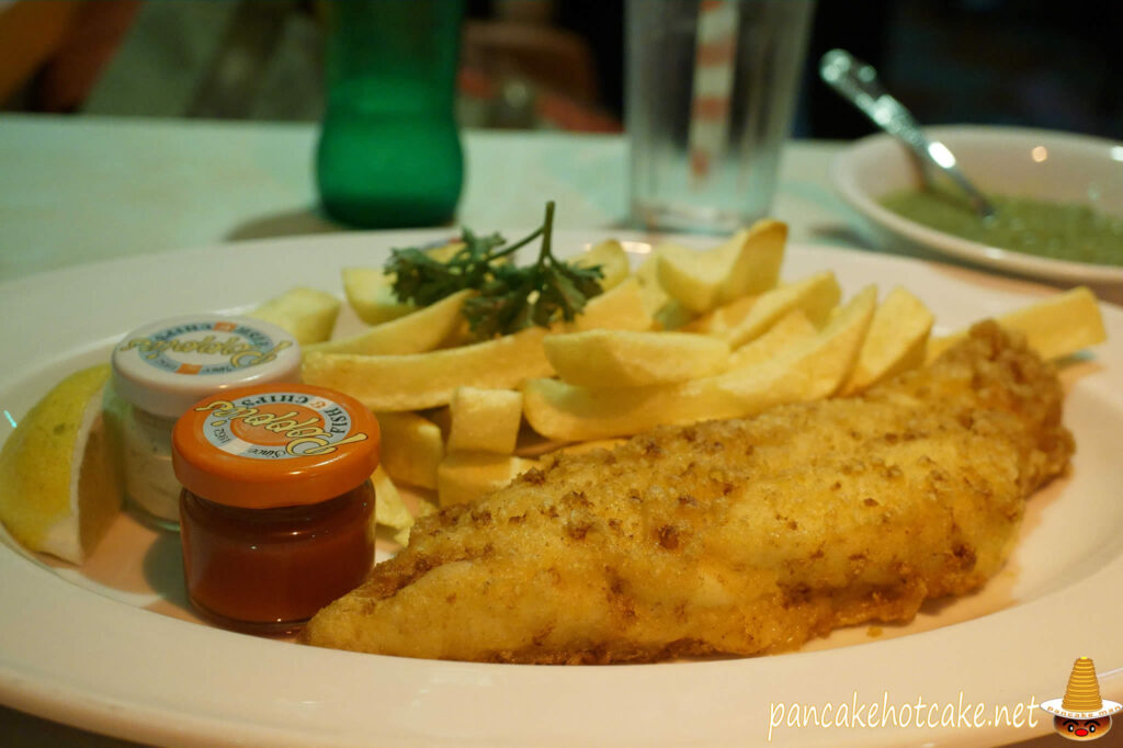 『Poppie's Fish & Chips, Soho』ポピーズ　フィッシュ＆チップス　英国ロンドン｜イギリス ハリー・ポッター旅行