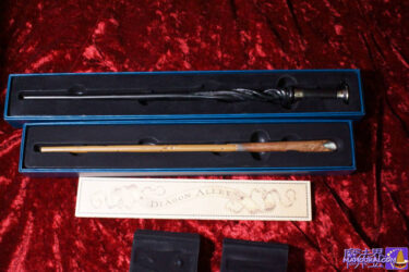 Report on the purchase of the magical wands 'Newt Scamander' and 'Young Dumbledore' in the Haripota area.Â Â Â Interacive Wand: two types of wands ordered from the USA.