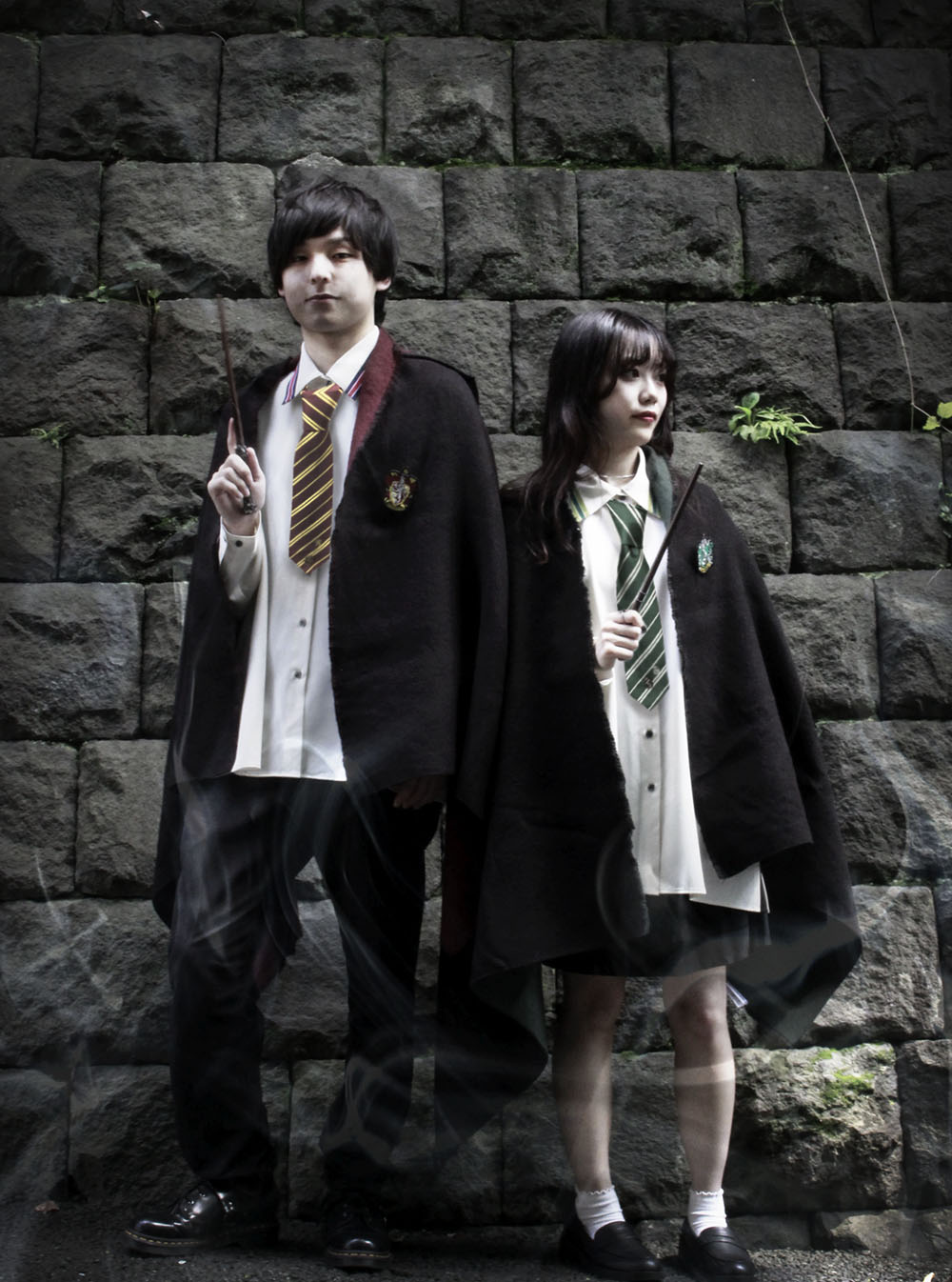 Robe-style stoles (2 types) are now available in the Harry Potter Mahood Koro online shop!