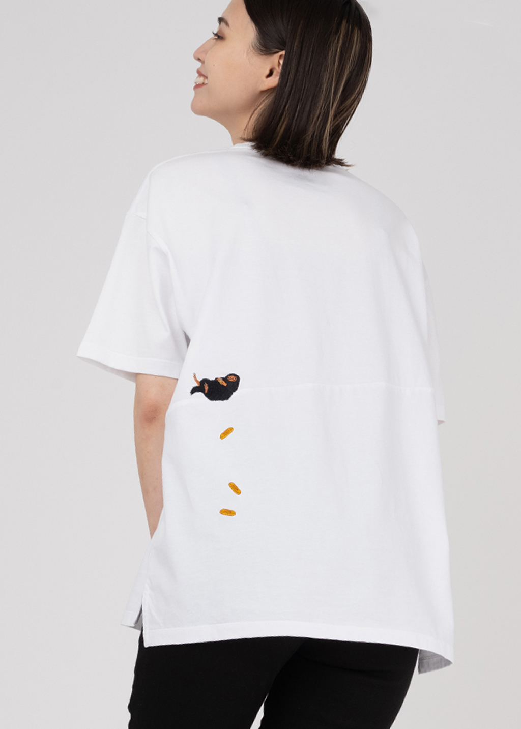  ファンタビ Tシャツ「ニフラー」3,500円(税込)(サイズ：S/M/L) グラニフ
