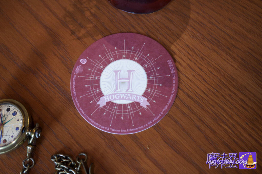 Hogwarts coaster as a free gift [Food Report] Lunch at Harry Potter Cafe Akasaka.