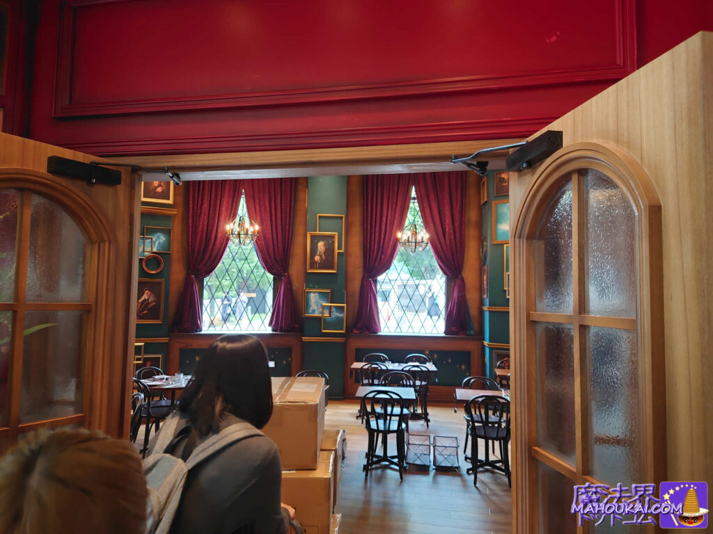 Lunch at Harry Potter Cafe Akasaka... Enjoy lunch and dessert with your fellow Harry Potter fans.