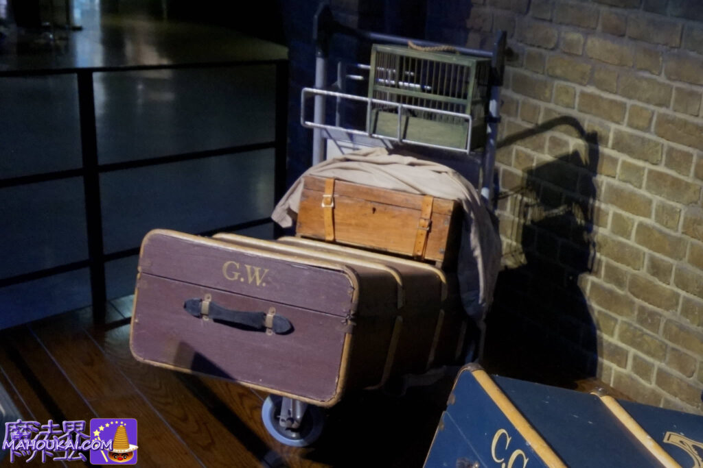 George Weasley's cart｜Hogwarts Trunks and Luggage Trunks and Luggage Harry Potter Studio Tour London, UK