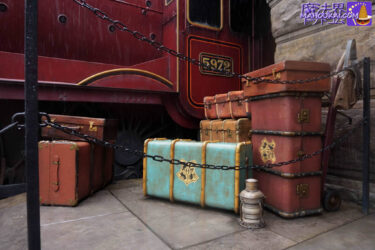 USJ Hogwarts Express and luggage Hogwarts boots and leather suitcases Harry Potter area