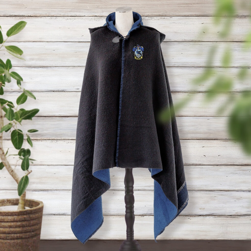 Harry Potter Mahood Koro [New products] Robe-style stoles 'Ravenclaw' and 'Hufflepuff' and 'Hundred Flavour Beans (tin case)' on sale from 30 Sep 2022 (Friday).