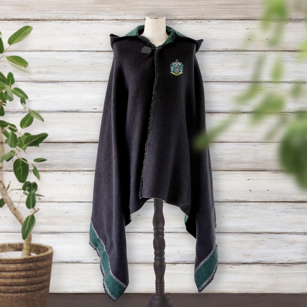 Mahoudkoro [Existing product] Robe-style stole 'Slytherin' now on sale.