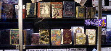 【詳細レポート】ホグワーツの教科書と映画ハリー・ポッターに登場する魔法界の本 ハリー・ポッター スタジオツアー ロンドン（イギリス）
