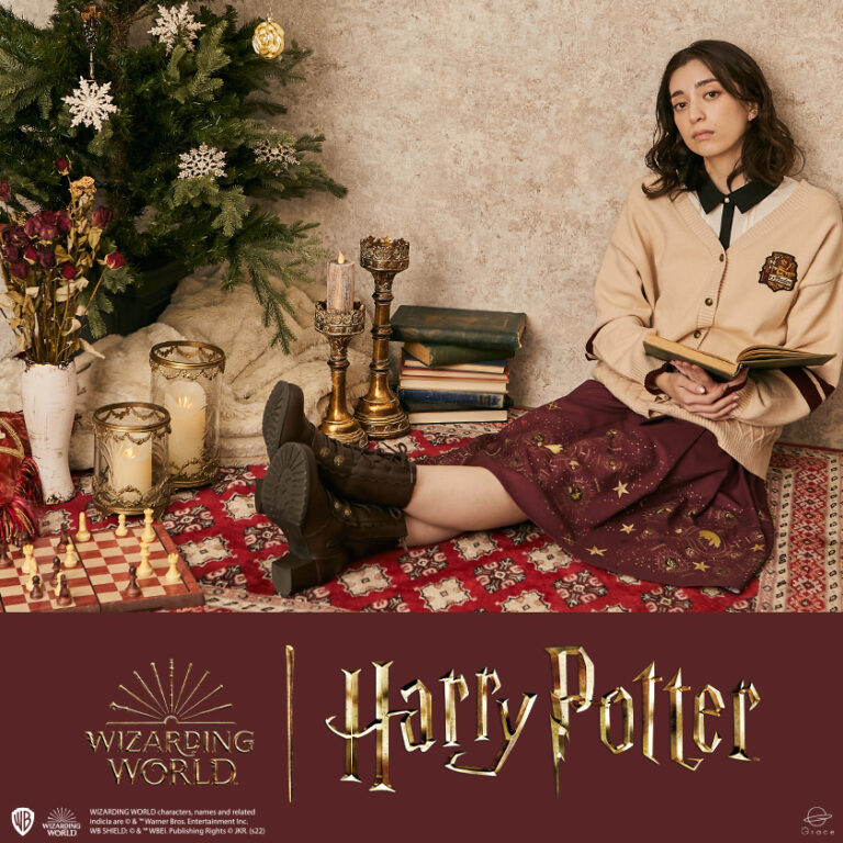 axes femme Harry Potter Collection: skirts, cardigans, pochettes and satchel bags on sale 7 Nov 2022 (Mon) - online shop pre-sale 29 Oct (Sat) 12:00-.