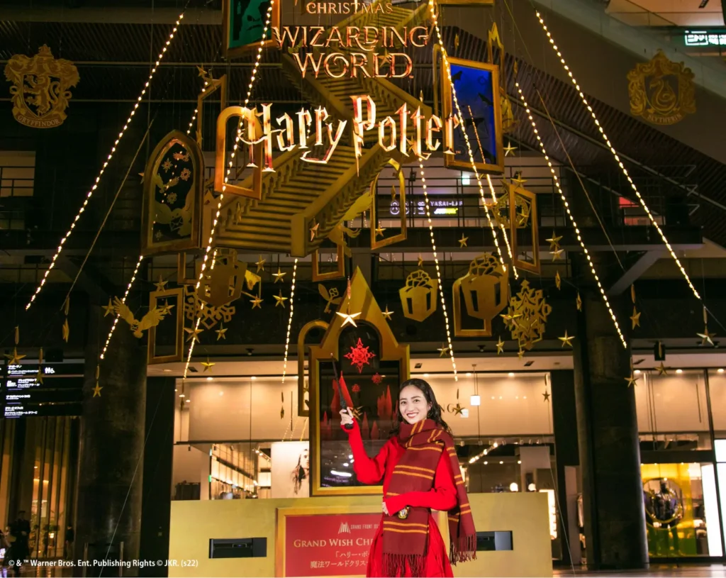 Visit report] "Akane Hotta" appeared at the Grand Front Osaka "Harry Potter" Christmas tree lighting ceremony♪ Enjoy the tree production from the first and second floors! Highlights♪