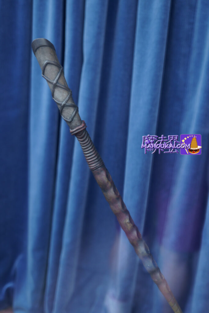 [Hidden spot] Ollivander's Wand The Floating Wand (WAND) and the new Magical Wand in the show window Â USJ "Harry Potter Area".