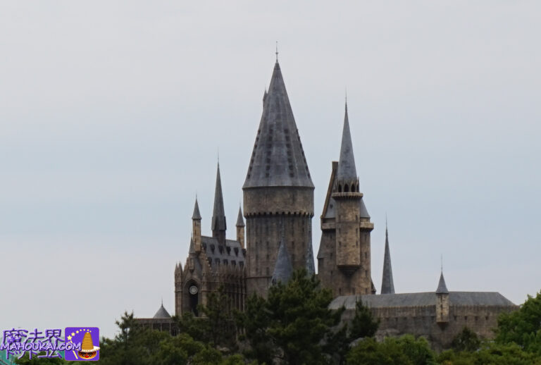 Hogwarts in the distance Summer｜Hogwarts School of Witchcraft and Wizardry USJ Harry Potter Area