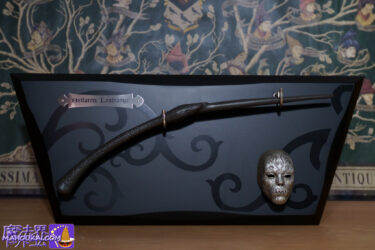 HARRIPOTA Goods introduction] Bellatrix Lestrange's wand (with display & Death Eater miniature mask) NOBLE COLLECTION Harry Potter movie replica item NOBLE COLLECTION