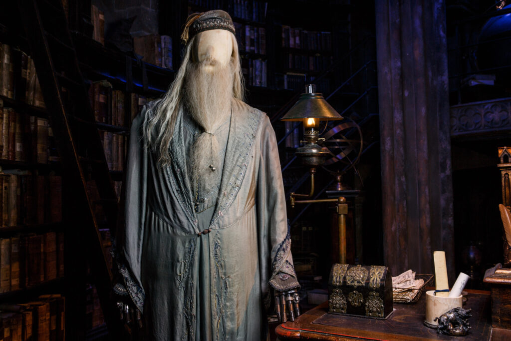 Headmaster Dumbledore's office and costumes｜Warner Bros. Studio Tour Tokyo - Making of Harry Potter [some information on the exhibition contents released] Official website relaunched.