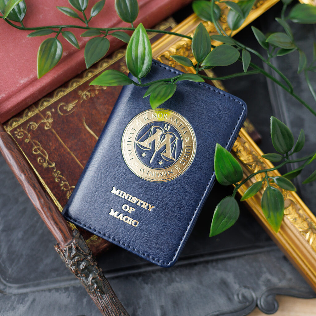 [New products] Harry Potter Ministry of Magic series passcases｜Mahoudokoro [New products] Ministry of Magic dressing gowns & passcases from Harry Potter Mahoudokoro â