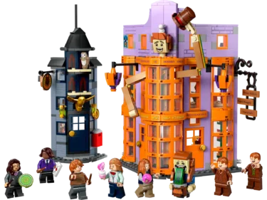 LEGO [New] Harry Potter Weasley Wizard Wheezes (76422) New release 1 Jun 2023.