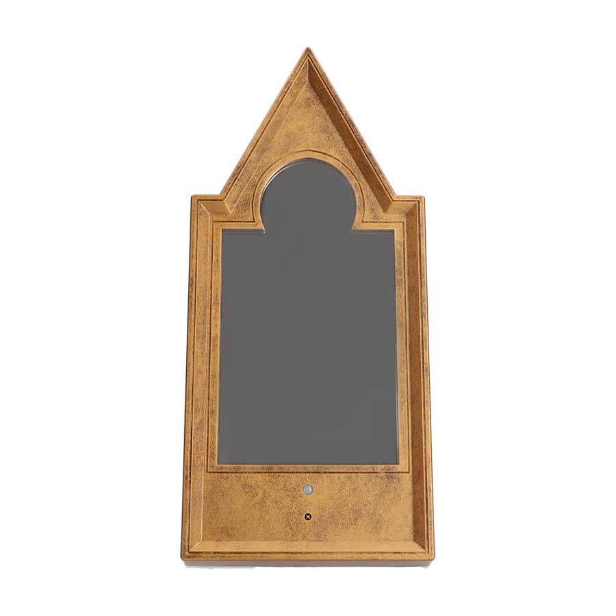 'Fat Lady' mirror is a regular mirror [New] Harry Potter 'Fat Lady' portrait merchandise now available from Mahoud Koro 19 May 2023 (Friday) - Your room is also the entrance to the Gryffindor common room!