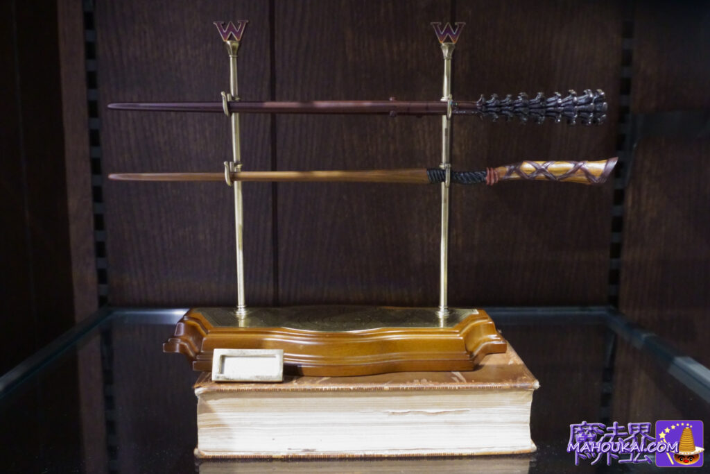 Fred & George Weasley twin wand set (2 types) 'Harry Potter Studio Tour Tokyo' (former Toshimaen) merchandise shop.