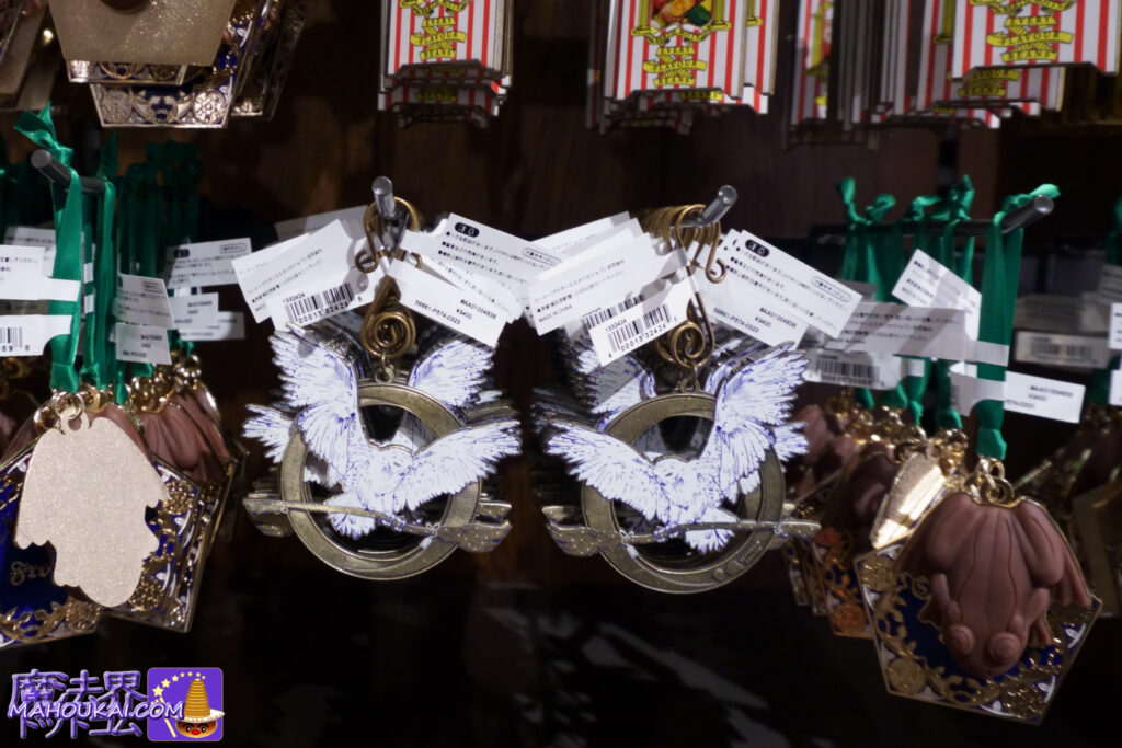 Hedwig and Nimbus 2000 ornaments｜Harry Potter Tour Tokyo "Christmas Goods" Four Dormitories ornaments, Sorting Hat etc ｜Harry Potter Studio Tour Tokyo (Toshimaen site)