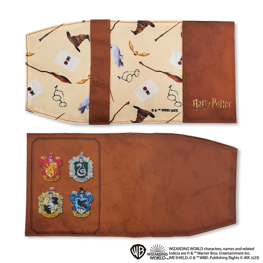 Book covers Hogwarts dormitories｜Harry Potter merchandise for sale exclusively at bookshops Marimo Craft, Friday 1 December 2023 -.