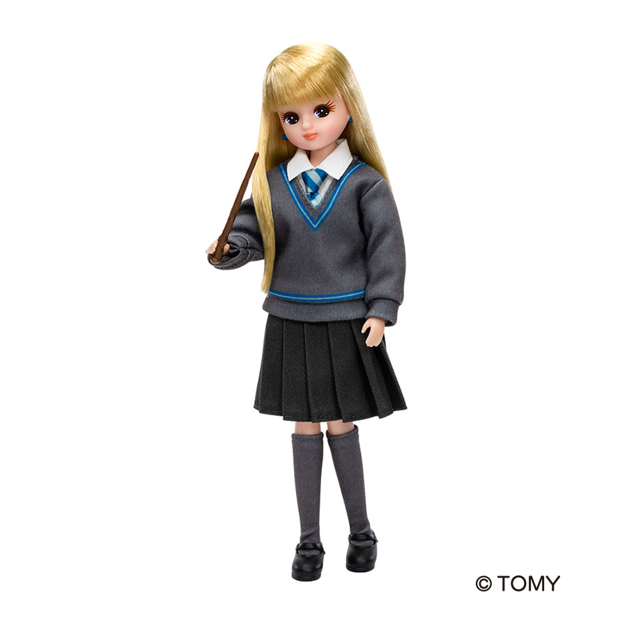 Ravenclaw Uniform Version｜[New Products] 'Harry Potter Licca-chan' released Harry Potter Mahoudokoro ｜Licca-chan is born as a Hogwarts student wearing the robe, tie, jumper, wand and other items of the Hogwarts uniform.