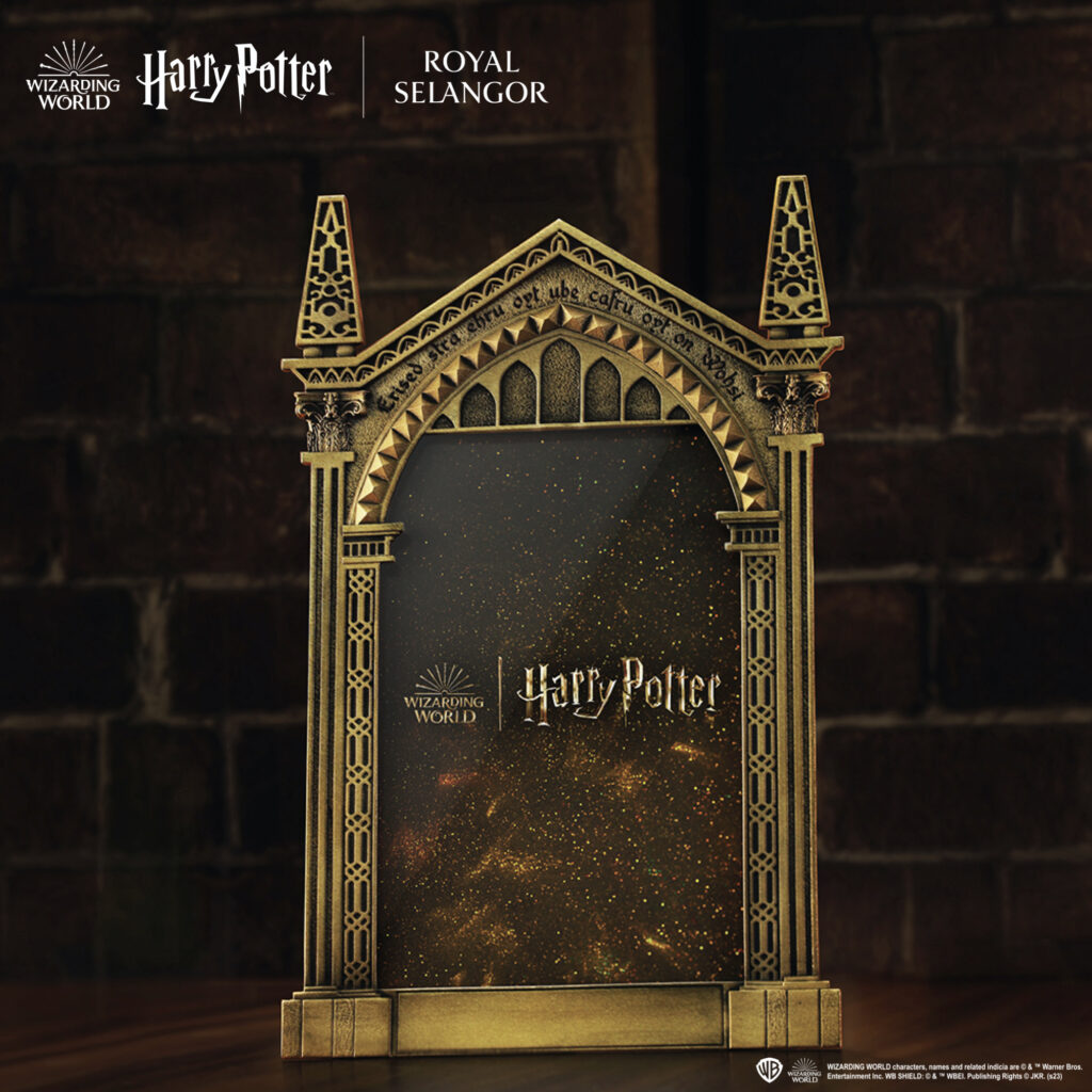 Photo frame 'Mirror of Mirrors' gold edition Tokyo Comic-Con 2023 'Harry Potter' Royal Selangor new appearance ♪ Warner 100th anniversary DC booth