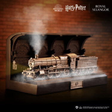 Royal Serangol Harry Potter 'Hogwarts Express Platforms 9 and 3/4' for pre-sale at Osaka Comic Con 2024!