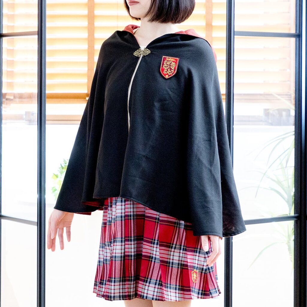 【新商品】ハリー・ポッター 寮生フード付きケープ|マホウドコロ