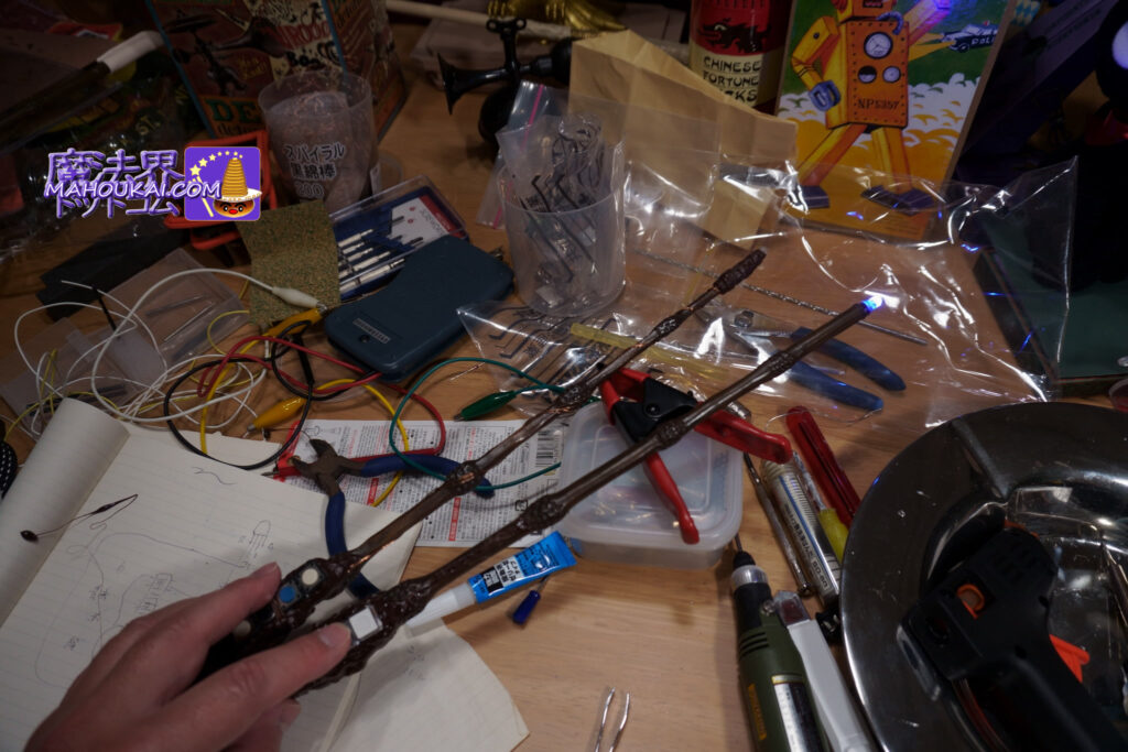 光る杖 DIY第二弾!ニワトコの杖で赤色青色緑色を発光!ハリポタ工作
