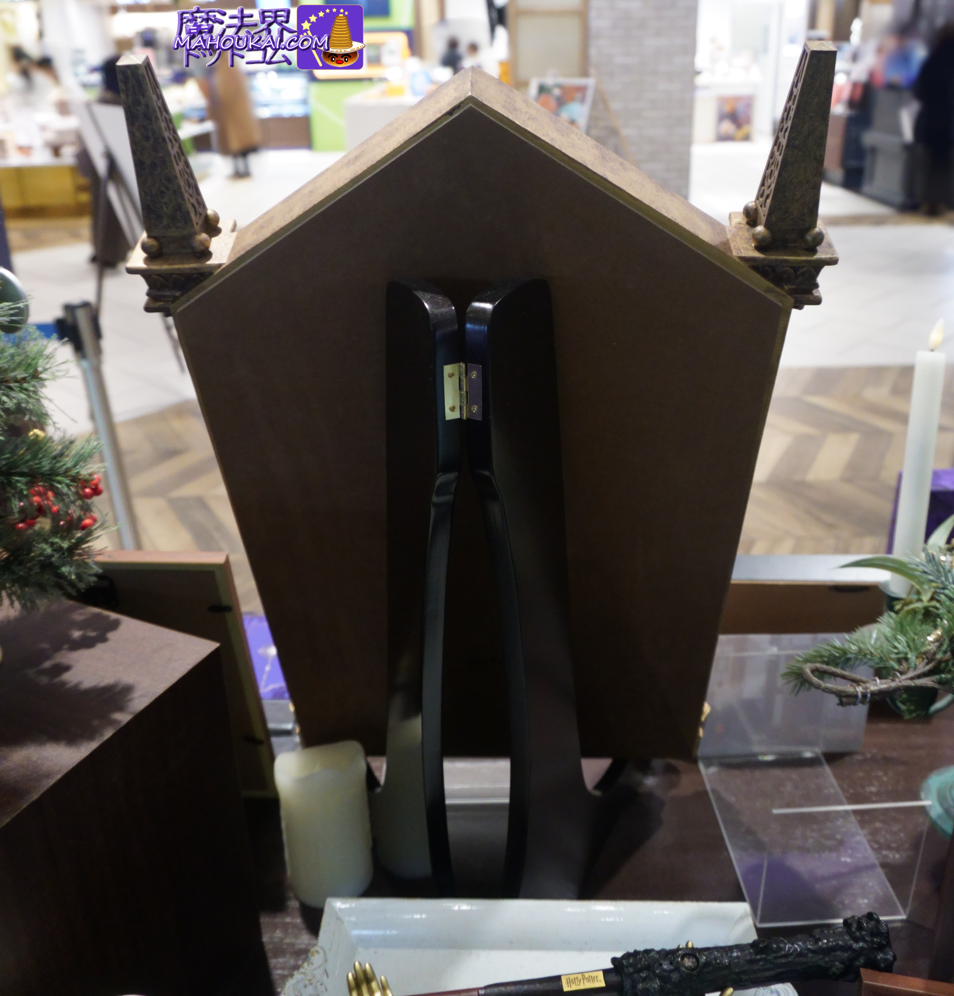 みぞの鏡 スタンド付ミラー 高さ約45cm ハリー・ポッター マホウドコロ 2025年12月19日予約受付中