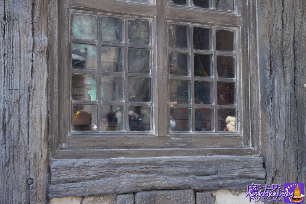 ニコラス・フラメルの家と「賢者の石」と水晶玉 ワンド・マジック｜エピック・ユニバース ハリポタエリア