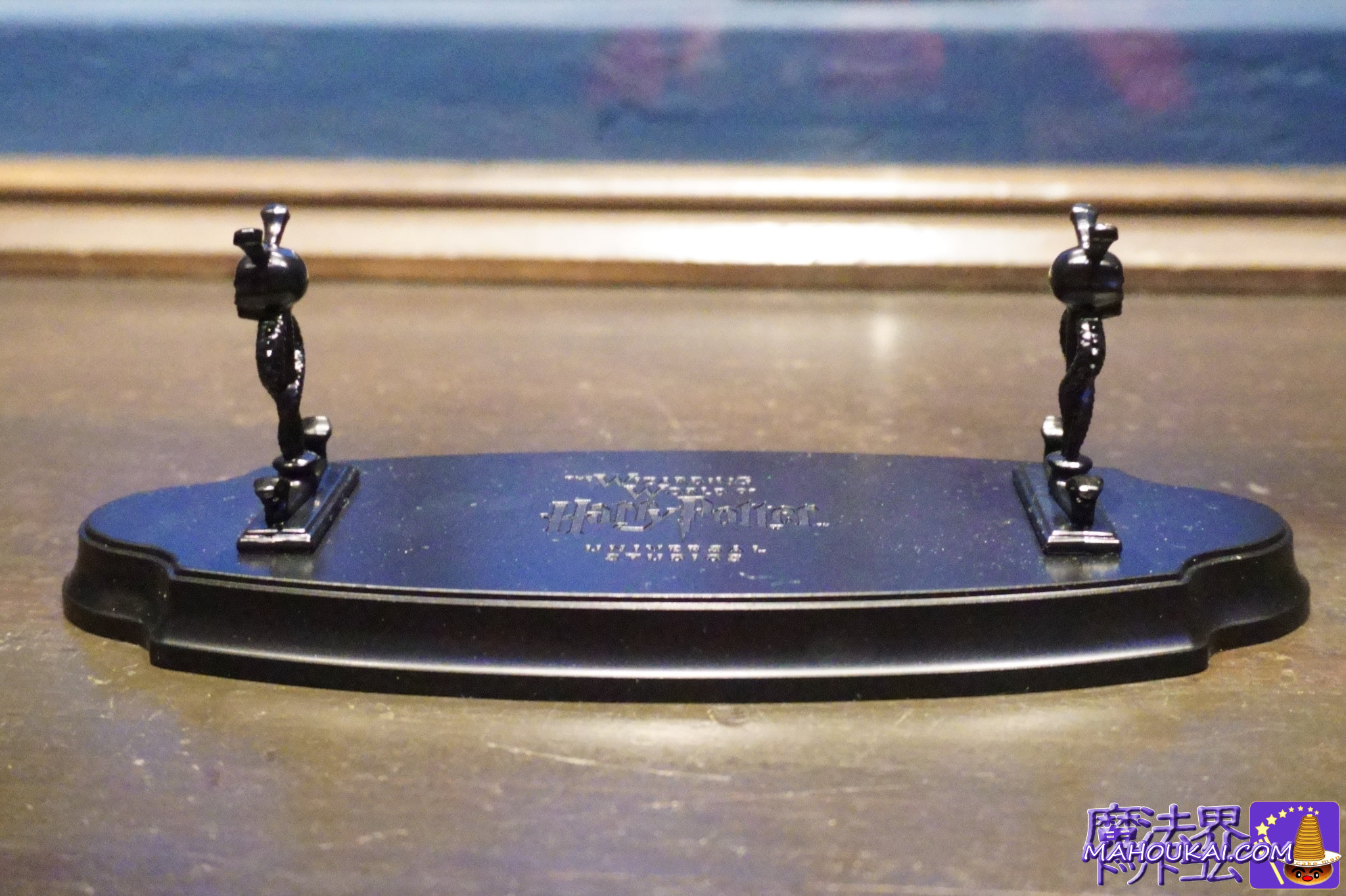 【USJ新商品】闇の魔術杖スタンド｜オリバンダーの店