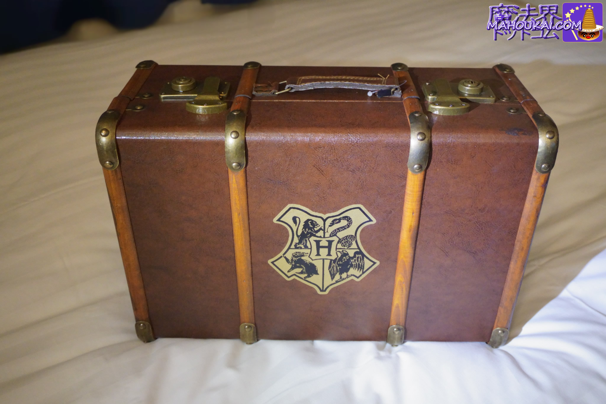 製品外観上斜めから 公式ホグワーツトランク（新デザイン）購入レポート｜ハリー・ポッター スタジオツアー＆ハリポタショップ 2026年2月
