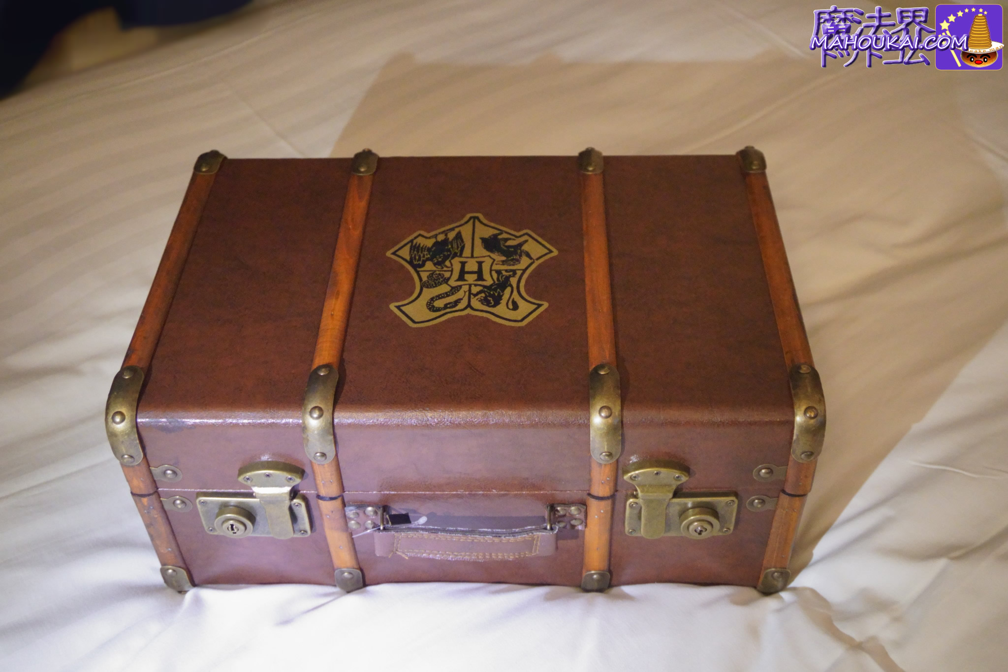 外観上斜めから　公式ホグワーツトランク（新デザイン）購入レポート｜ハリー・ポッター スタジオツアー＆ハリポタショップ 2026年2月