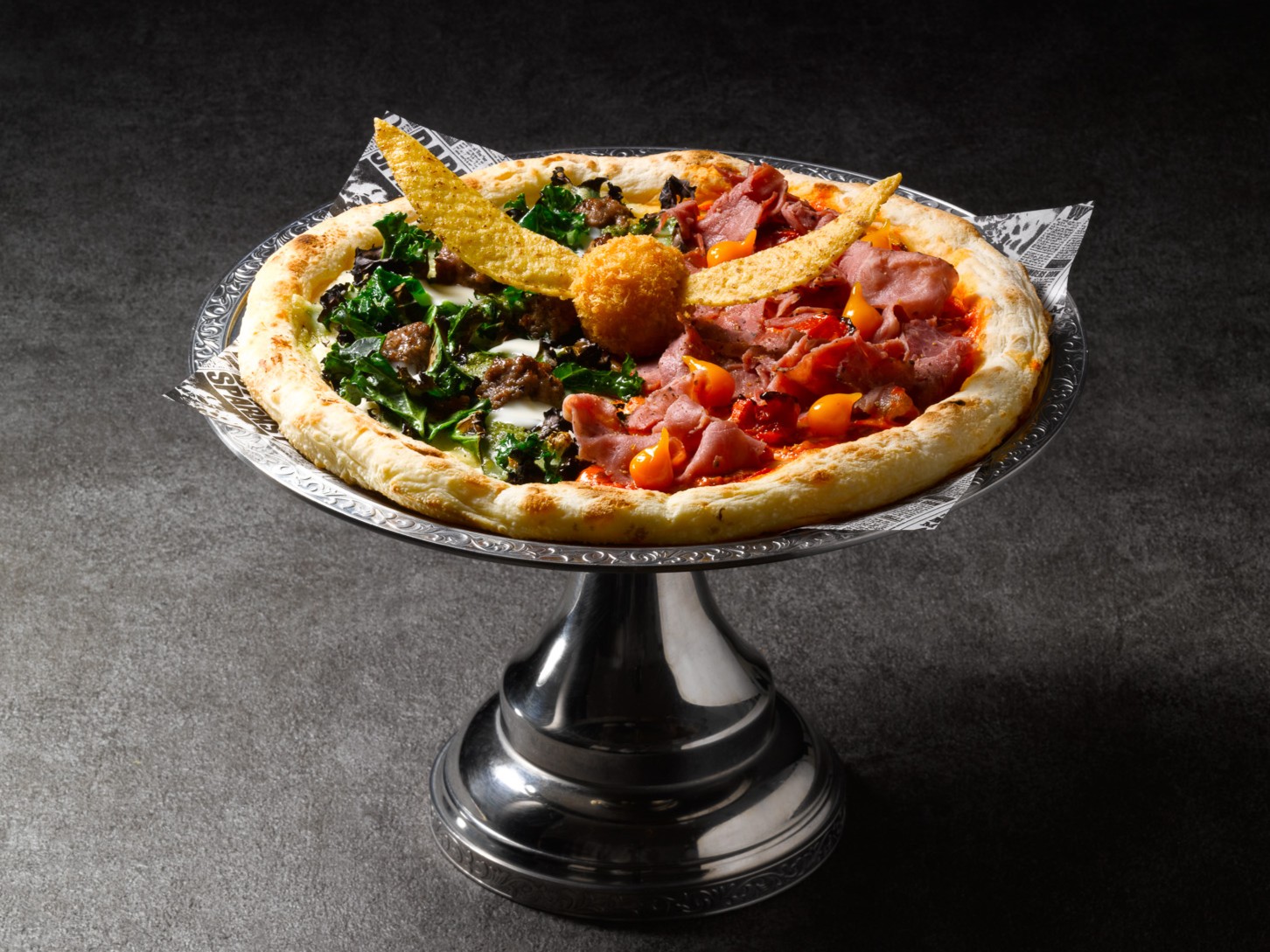 クィディッチピザ ~グリフィンドールVSスリザリン~ ハリー・ポッター スタジオツアー東京「限定フード&スイーツ」登場!2026年3月18日(水)