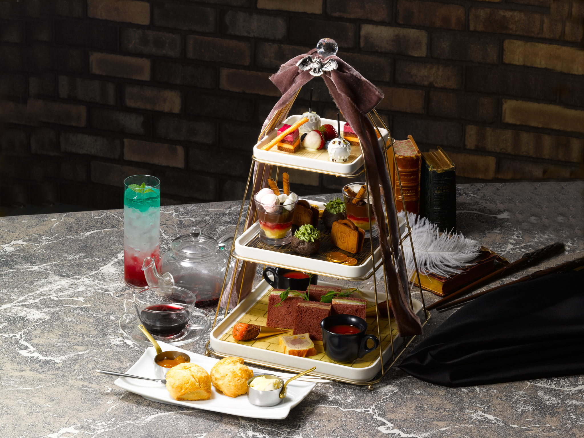 ダイアゴン横丁の買い物リストアフタヌーンティー ハリー・ポッター スタジオツアー東京「限定フード&スイーツ」登場!2026年3月18日(水)