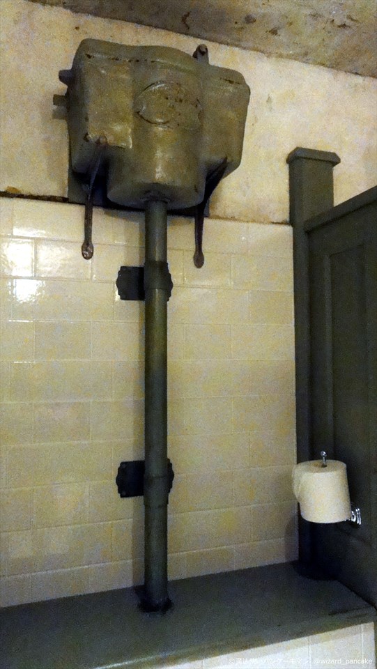 USJ 「ハリー・ポッター エリア」 の トイレの場所 とホグワーツの女子トイレに住む幽霊 嘆きのマートル に会おうぞ♪